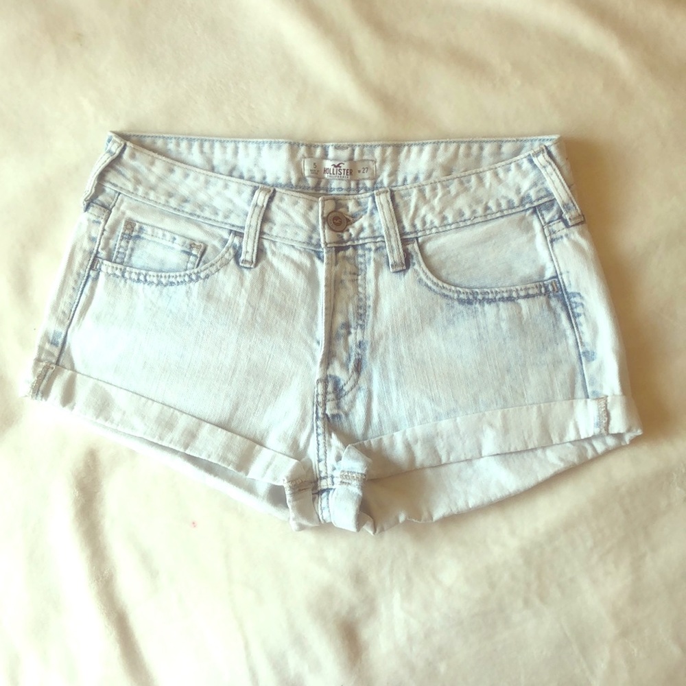 Hollister size 5 acid wash shorts